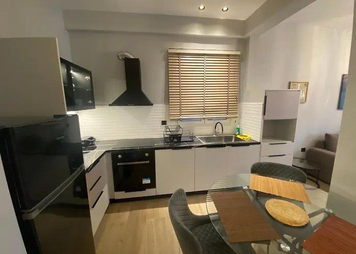 Kostas Lux Apt