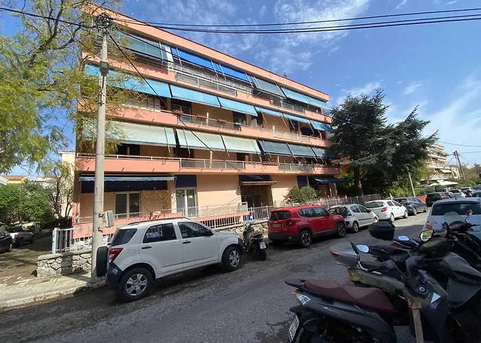 Kostas Lux Apt